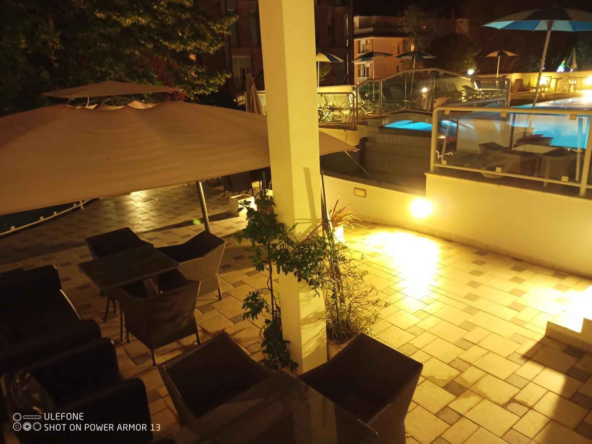 Hotel Firenze Bibione Exterior foto
